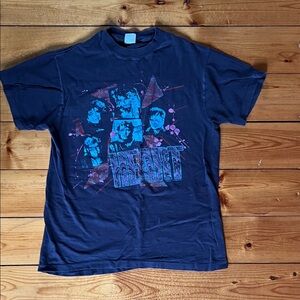 Rare original 1980s “Heart” Black Concert T-shirt Size S